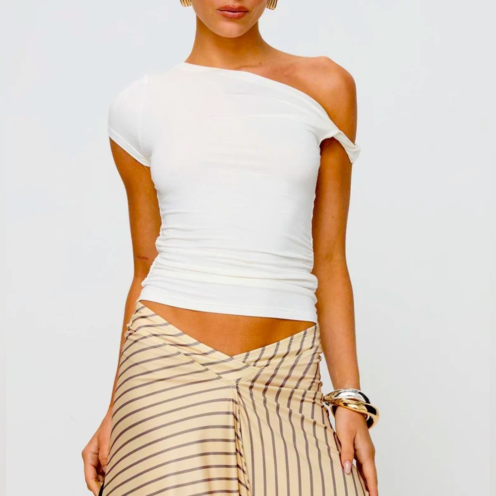 Princess Polly Fabre Top
